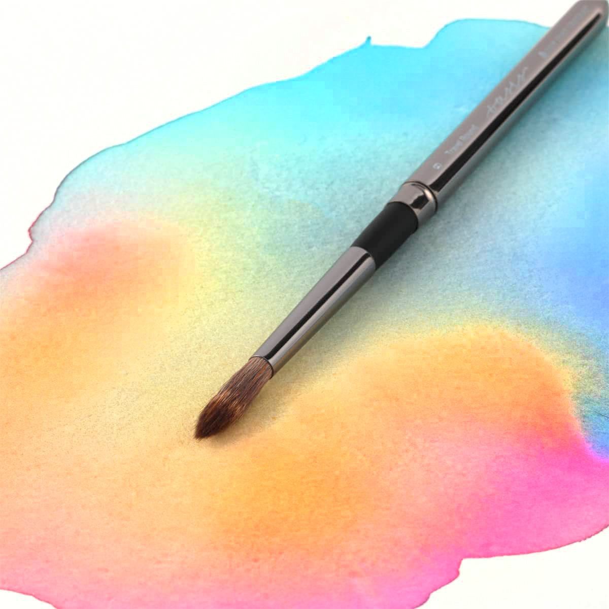 New York Central Oasis Synthetic Premium Brushes - Elite Professional  Watercolor Brushes for Artists, Painting, Students, Studios, & More! -  [Dagger Striper - 1/2] 